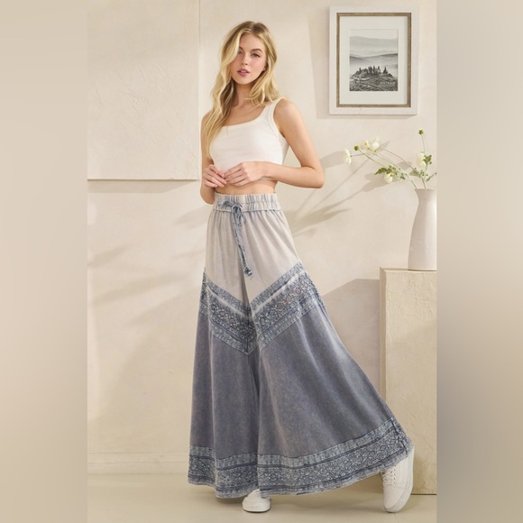 Gorgeous Oli & Hali Blue Wide-Leg Pants - Picture 8 of 10